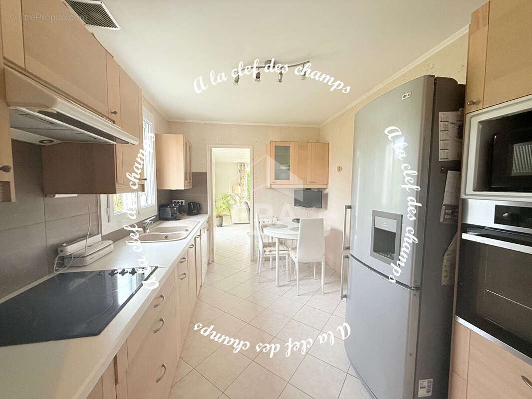 Maison à GIF-SUR-YVETTE