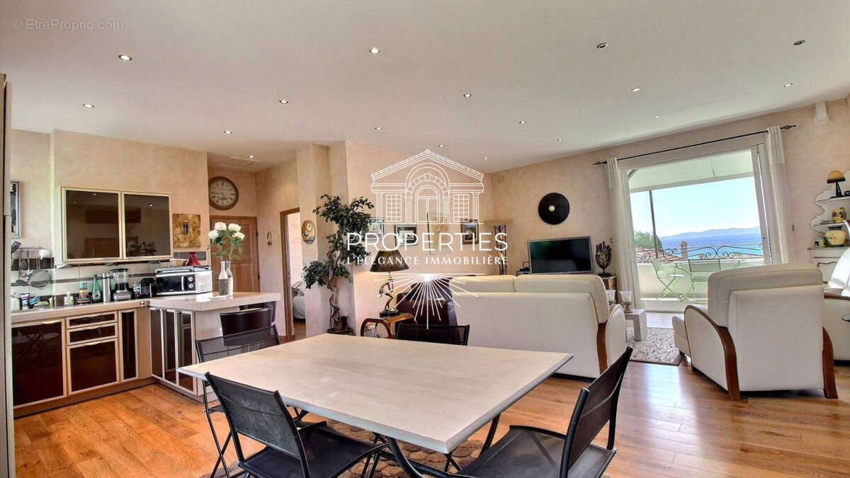 Appartement à LE LAVANDOU