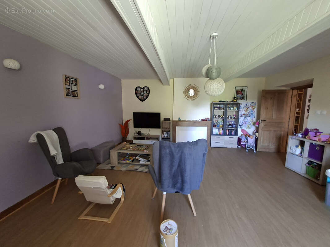 Maison à MIRANDE