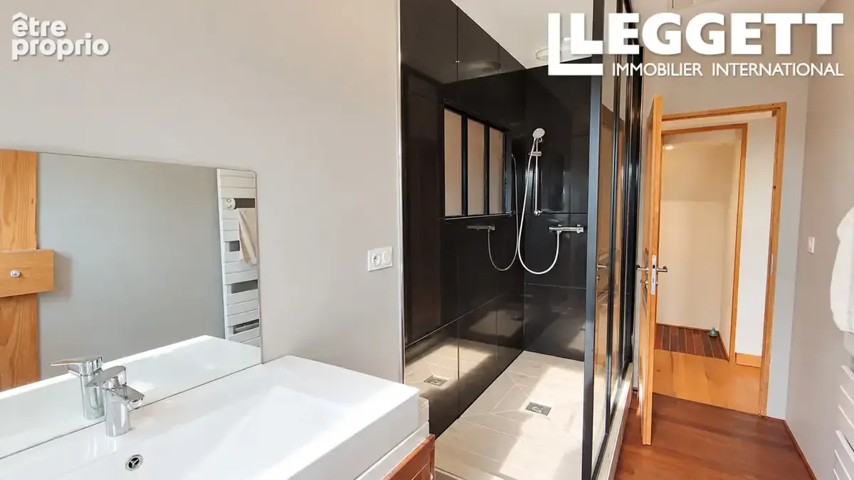 Leggett vous offre cette Superbe grange en pierre rénovée de 3 chambres avec grange de 85 m² près de Saint-Lô - photo 10