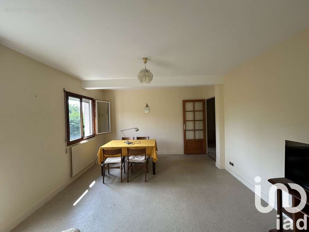 Photo 4 - Appartement à SALBRIS