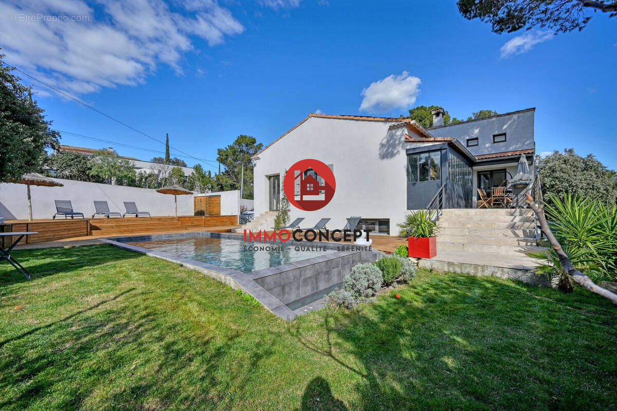 Maison à VILLENEUVE-LES-AVIGNON