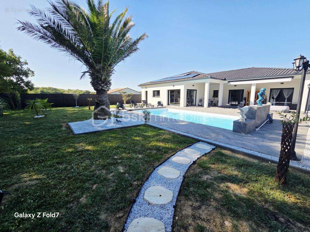 Maison à CASTELSARRASIN