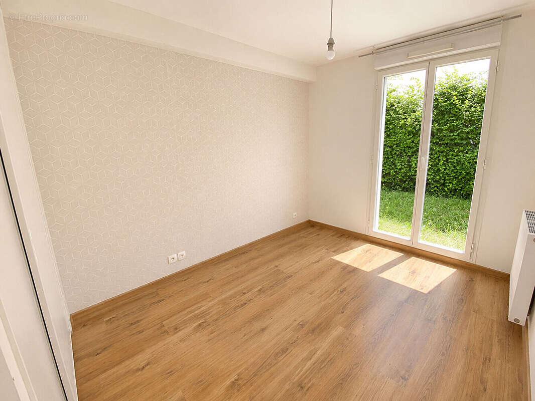 T3 - 67.91 m2 - Rez-de-Jardin - Avec garage - photo 3