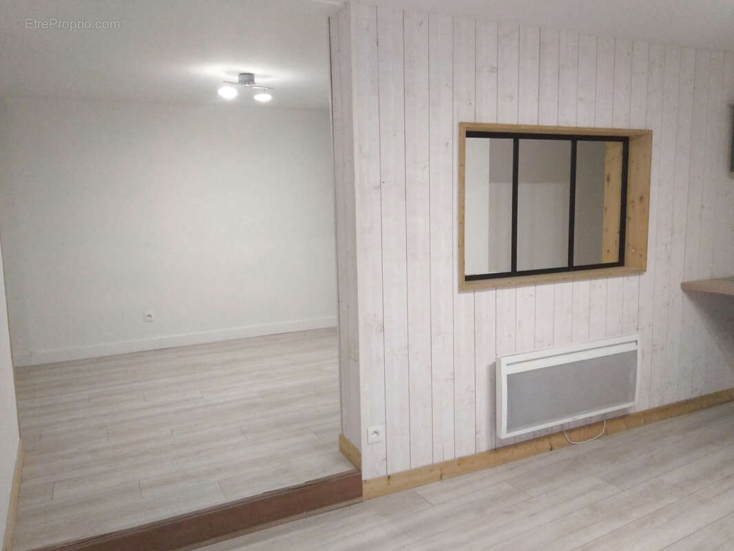 Appartement à HIERSAC