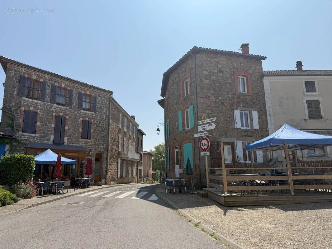 Commerce à SAINT-DIDIER-SUR-ROCHEFORT