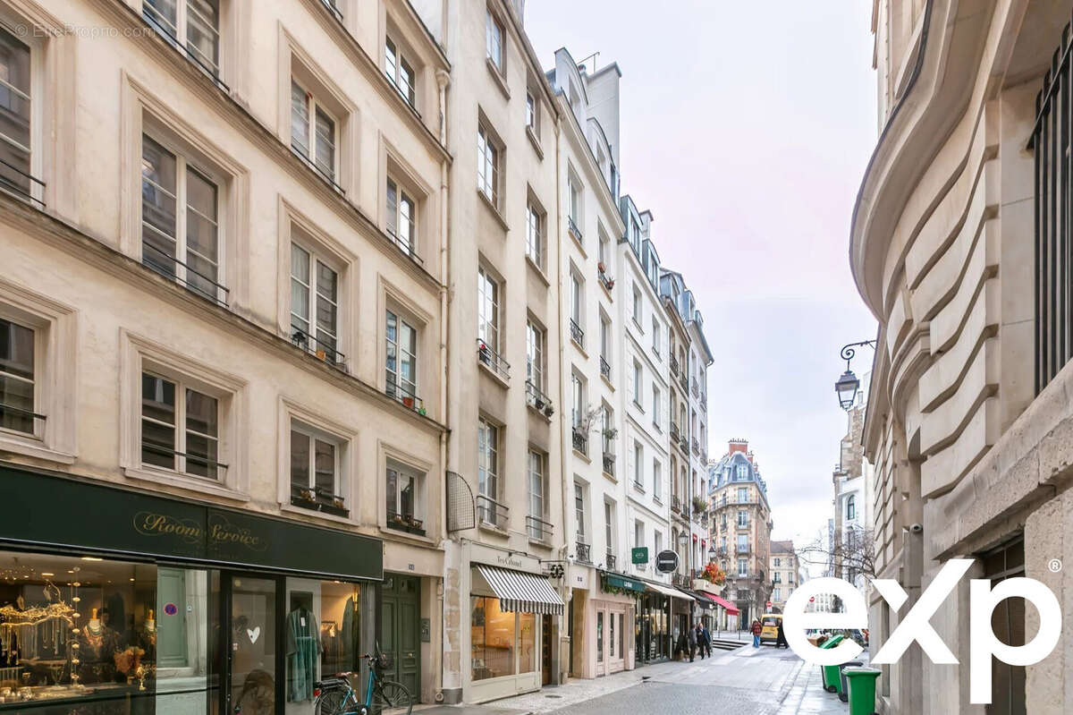 Appartement à PARIS-2E