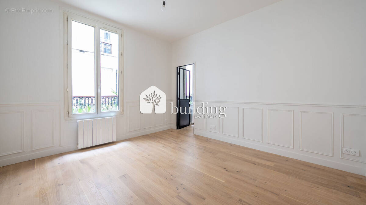Appartement à PARIS-8E