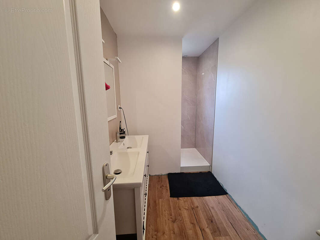 Maison à CONDE-SUR-SARTHE