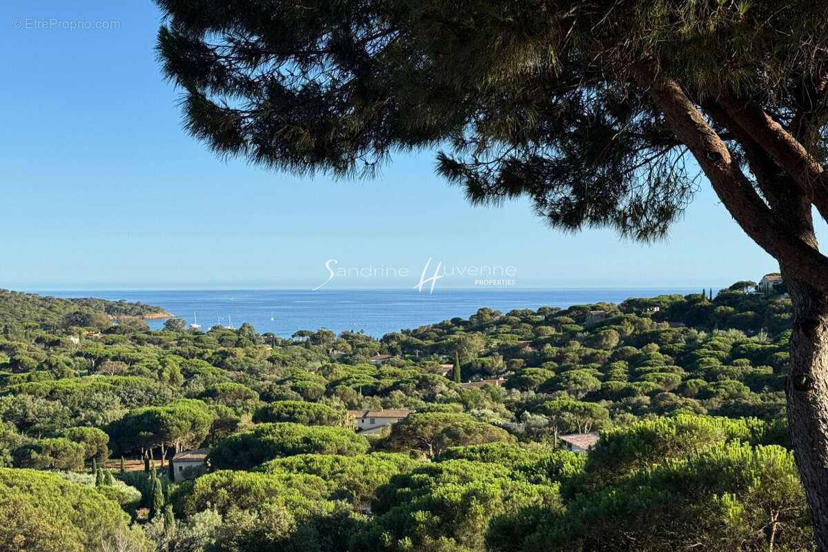 Appartement à LA CROIX-VALMER