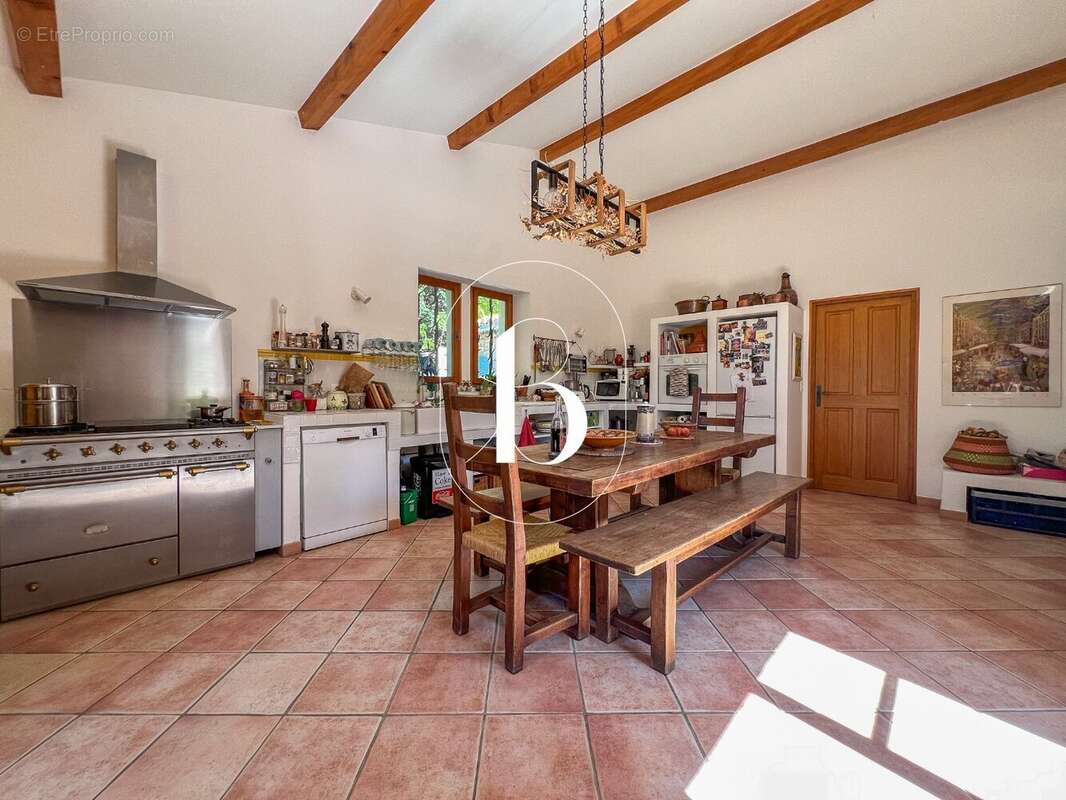 Maison à GOUDARGUES