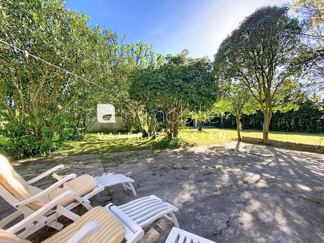 Maison de charme à faire renaître - photo 2