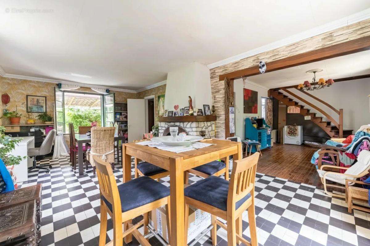 Maison à SOREL-MOUSSEL