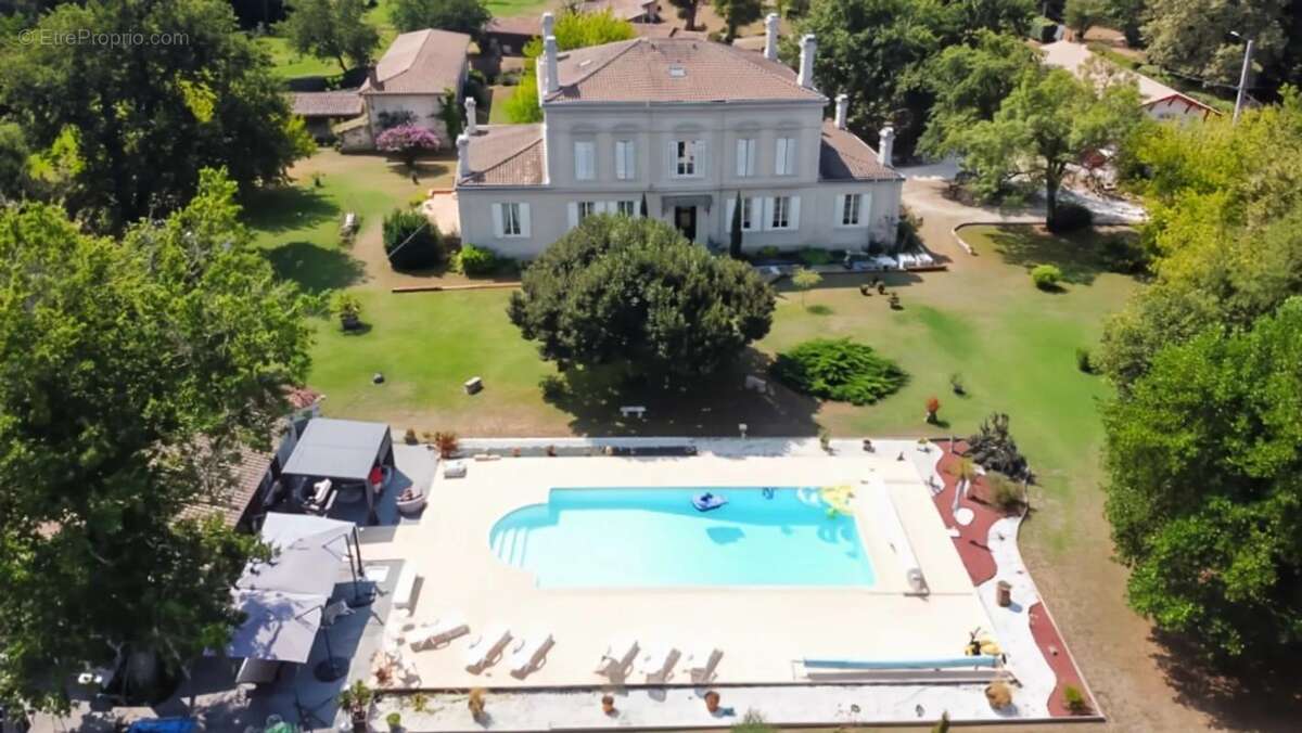 Maison à SAINT-SYMPHORIEN