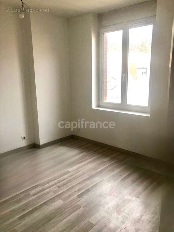 ***Le Havre-Marechal Joffre***idéal investisseur***Triplex de 158m², Dpe C, copropriété bénévole (43€ de charges/m) avec 5 chamb - photo 6