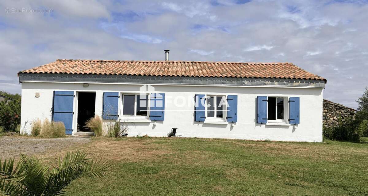Maison à BOIS-DE-CENE
