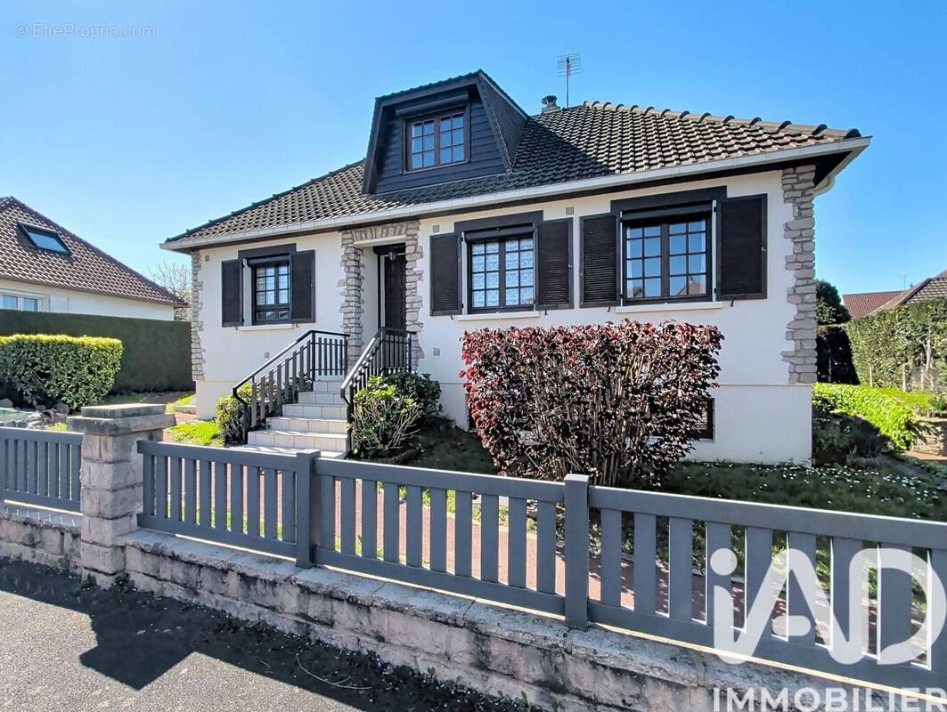 Photo 1 - Maison à IFS