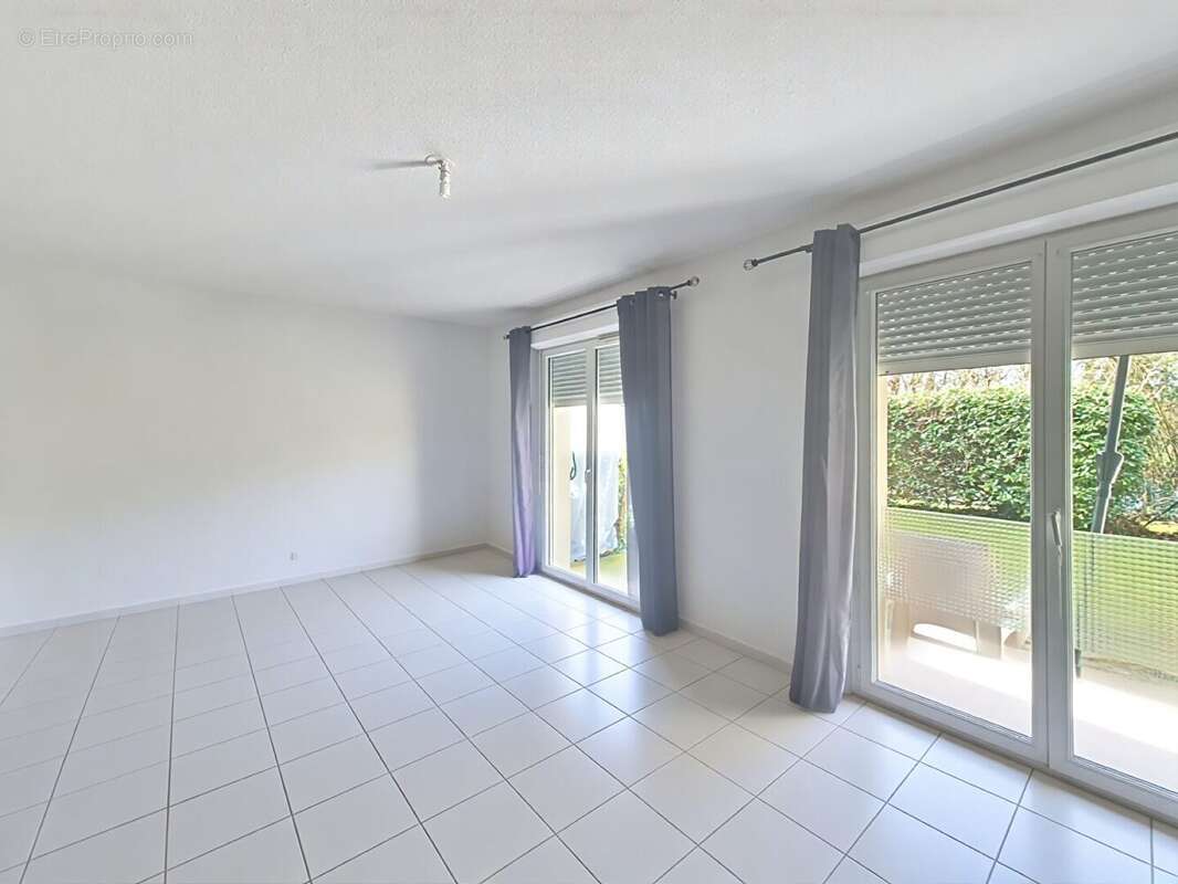 Appartement à SAINT-SEURIN-SUR-L'ISLE