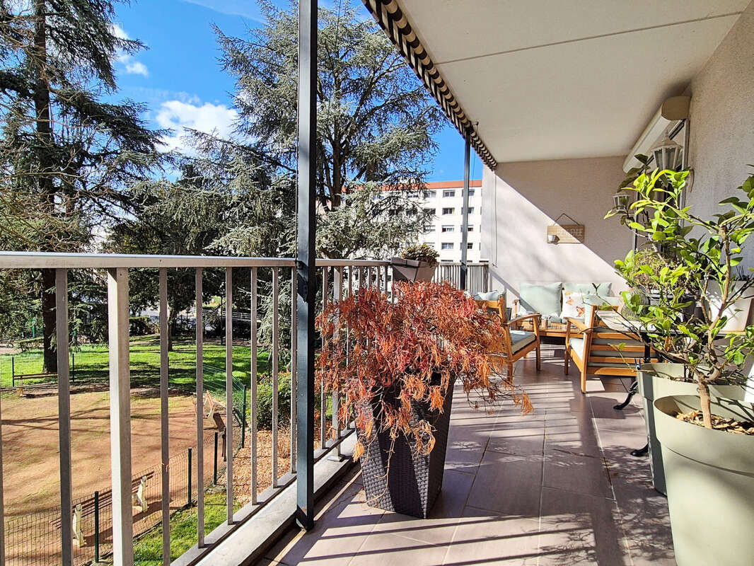 Appartement à LYON-9E