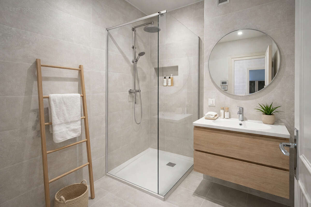 Appartement à LEVALLOIS-PERRET