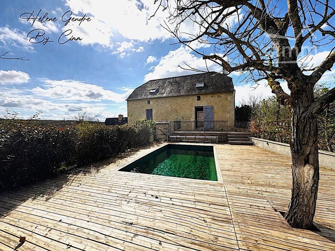 Maison à SALIGNAC-EYVIGUES