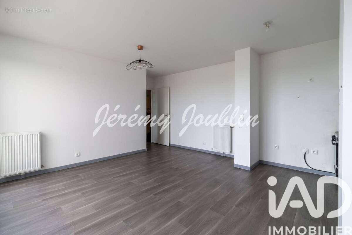 Photo 6 - Appartement à JOUY-LE-MOUTIER