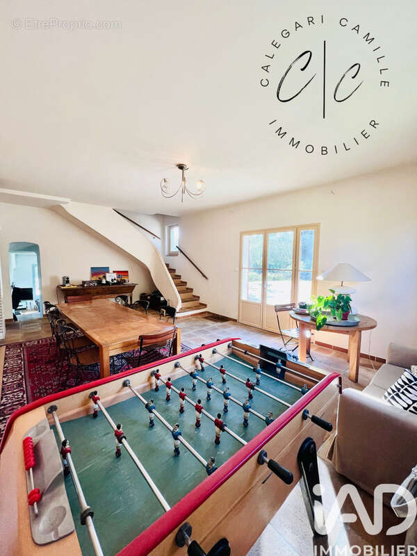 Photo 3 - Maison à LE REVEST-LES-EAUX