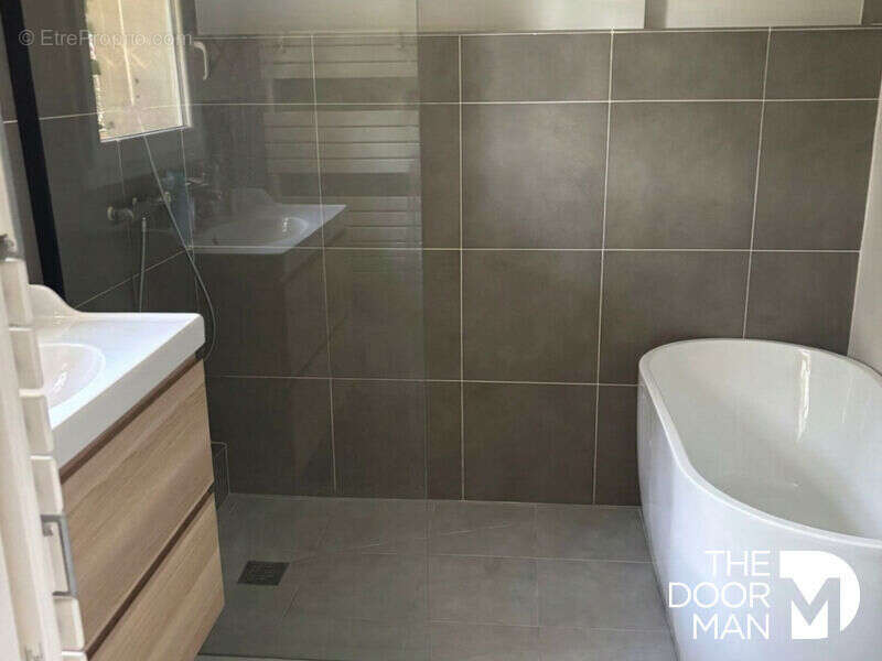 Maison 83310 - photo 11