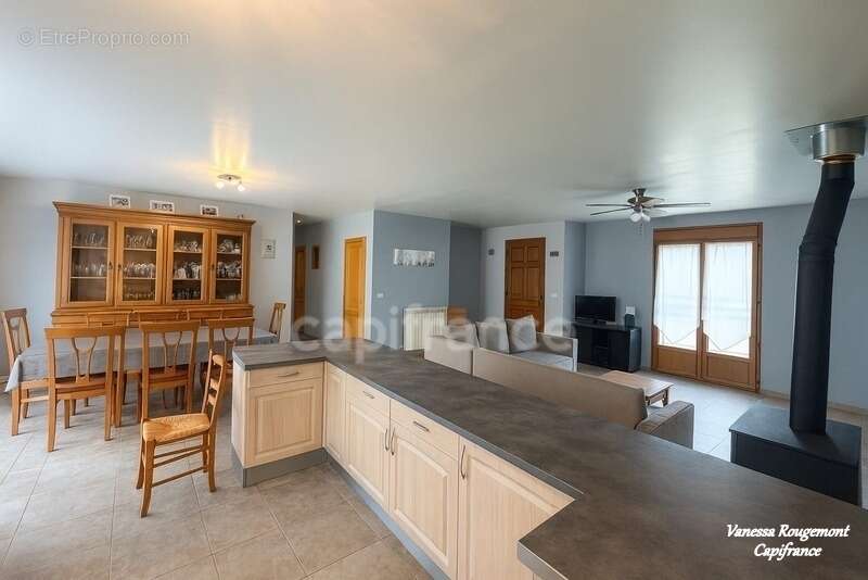 Maison à SAINT-MAURICE-LE-VIEIL