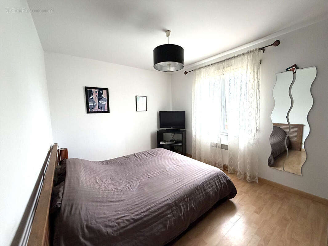 Maison à SAINT-GEOURS-DE-MAREMNE