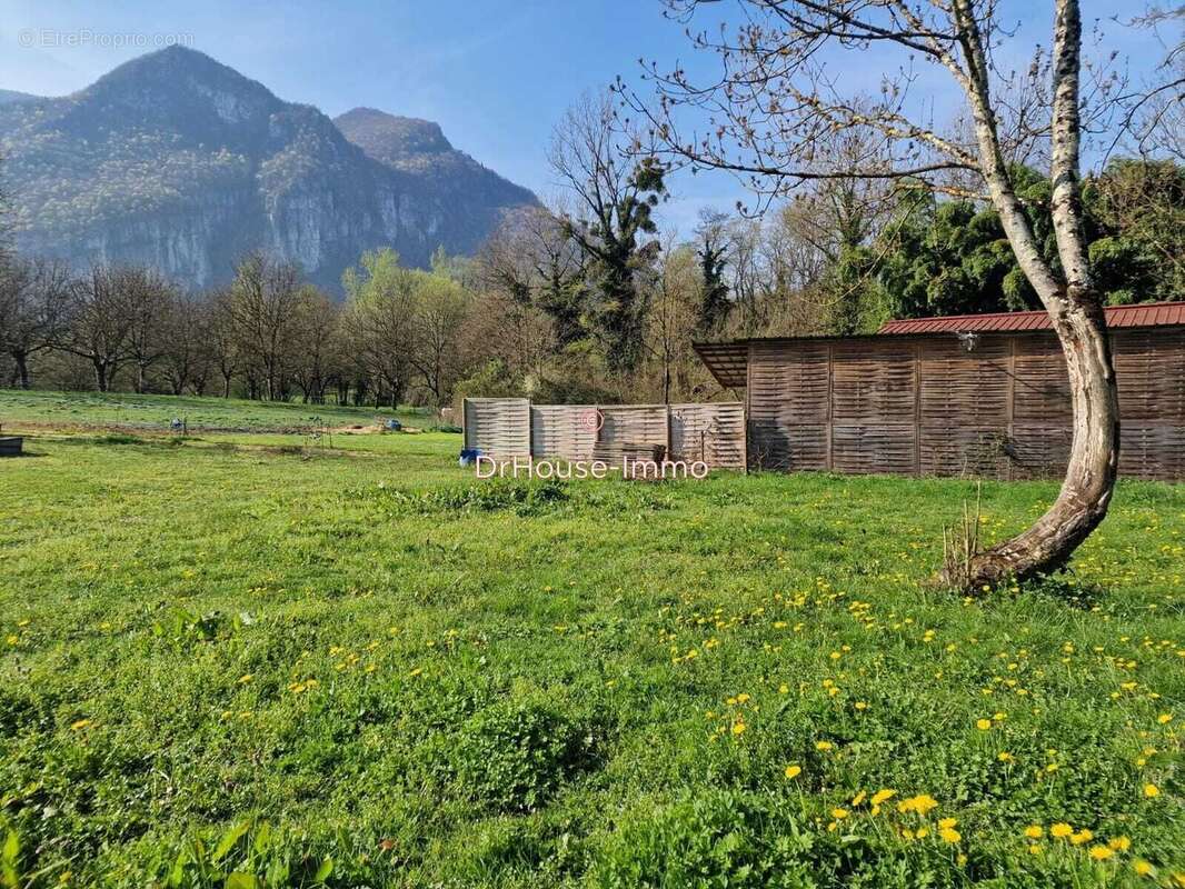 Terrain 1145 m² à Rovon  - photo 9