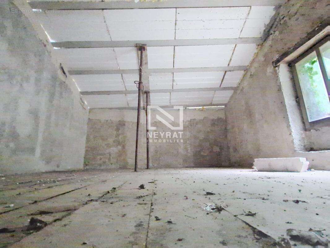 Terrain à TOURRETTES