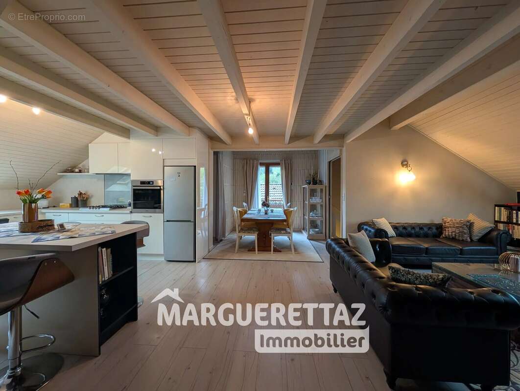 Appartement à SAINT-JEOIRE