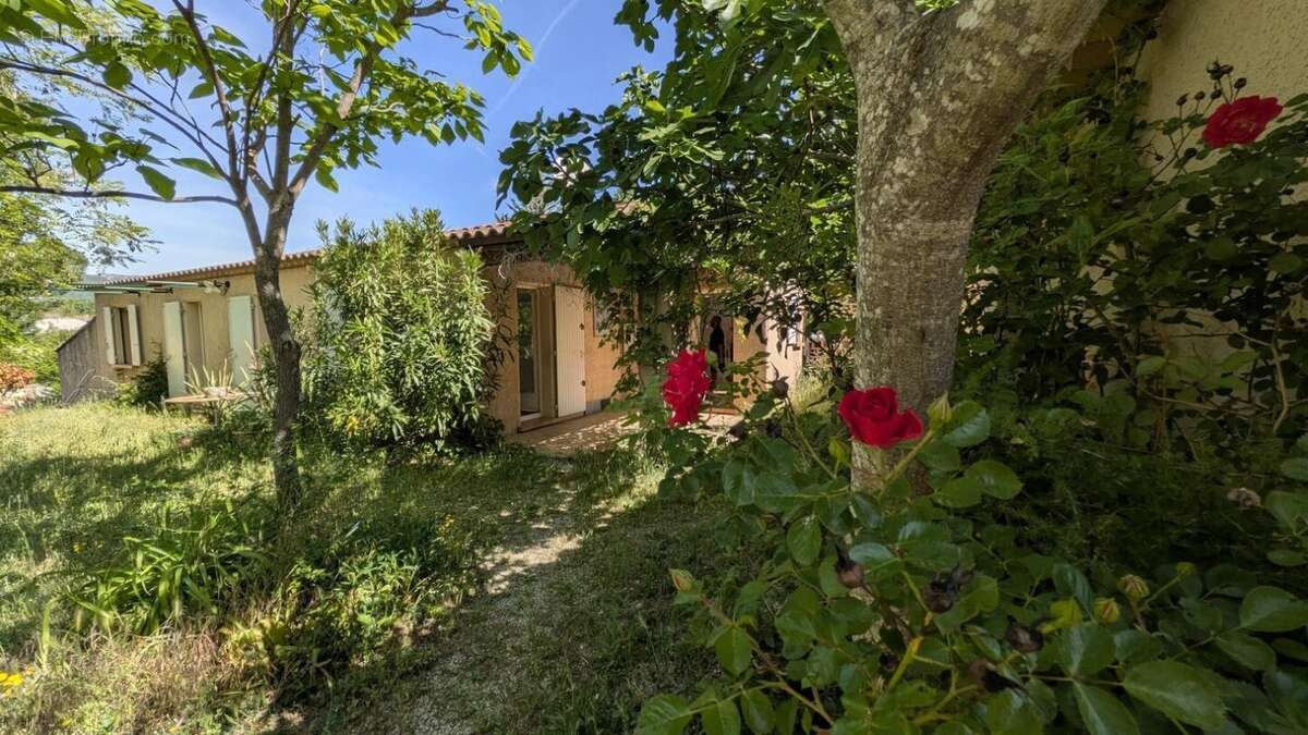 Maison à LAURIS