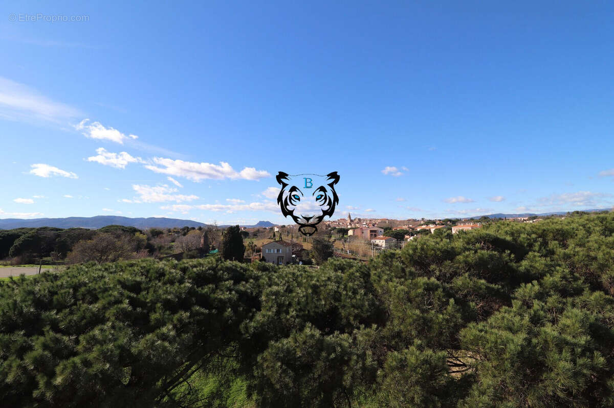 Appartement à FREJUS