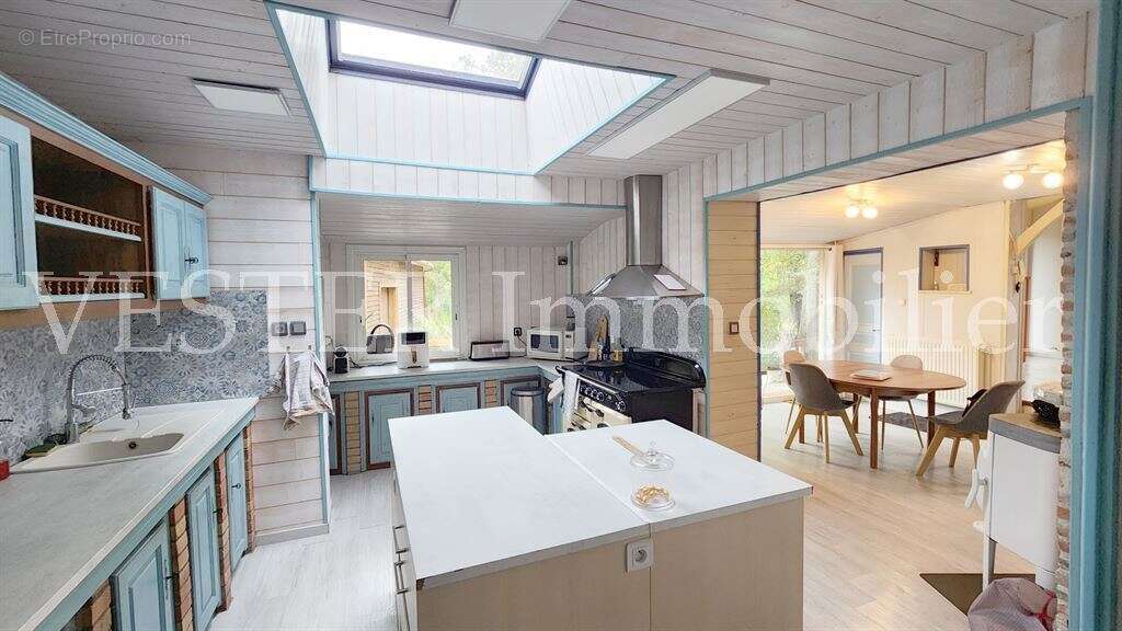 Propriété au coeur de la nature avec piscine couverte chauffée. Idéale maison d'hôtes ou grande fami - photo 6