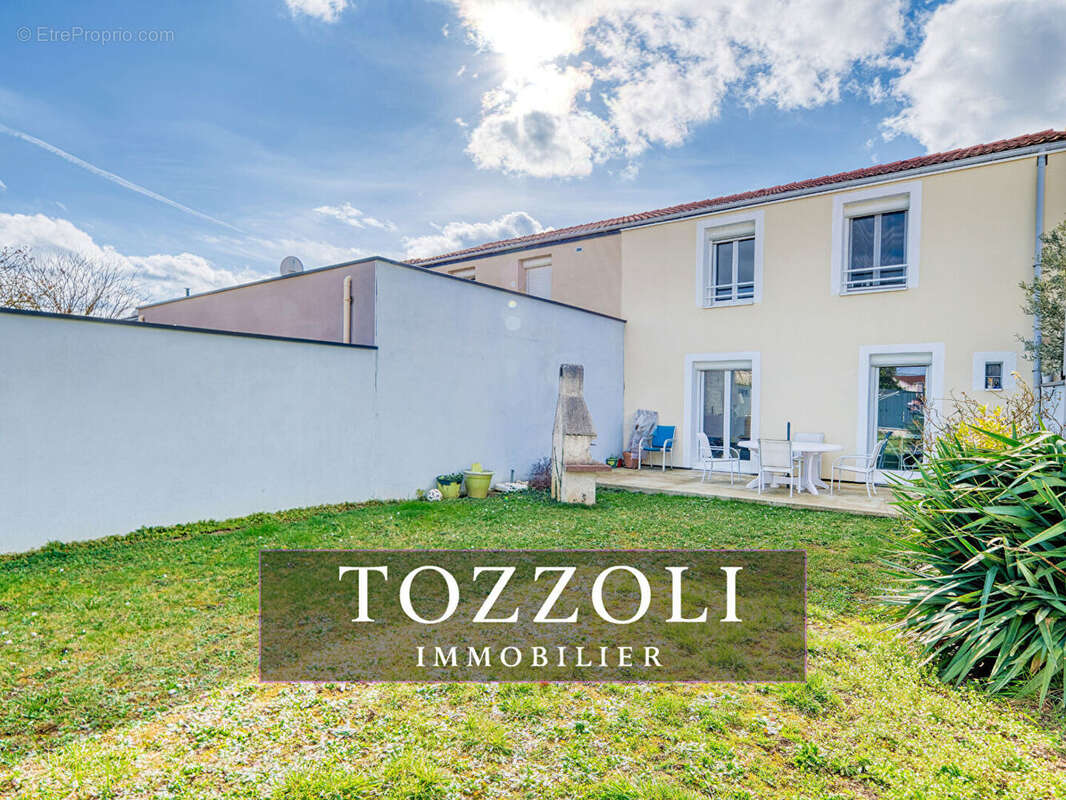 Maison à LA VERPILLIERE