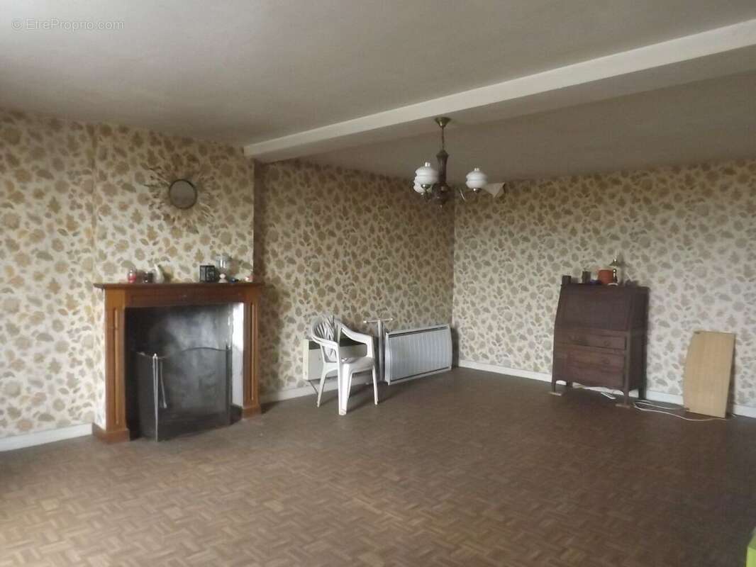 Maison à CHABRAC