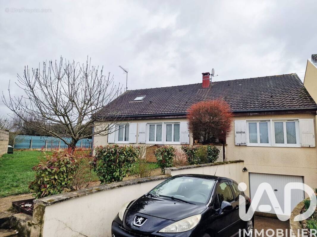 Photo 1 - Maison à LA FERTE-GAUCHER