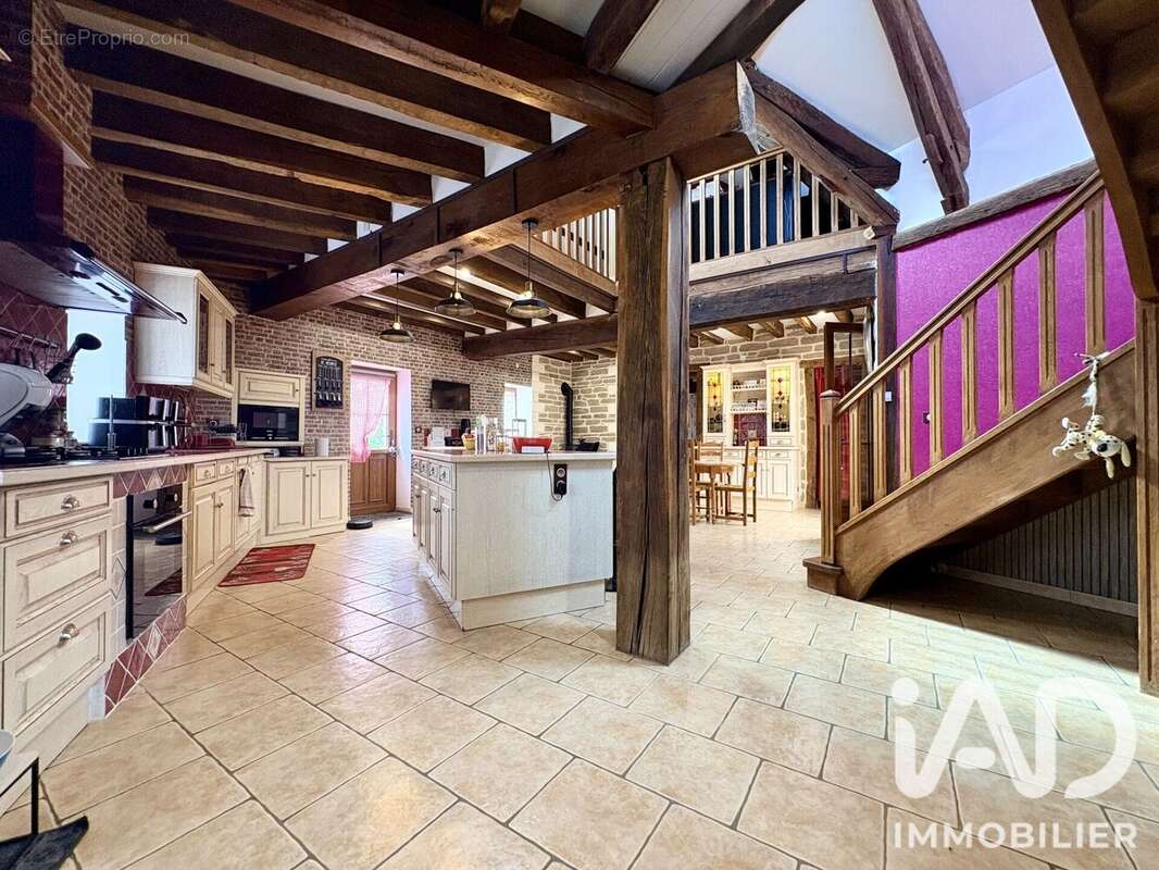Photo 5 - Maison à IVOY-LE-PRE