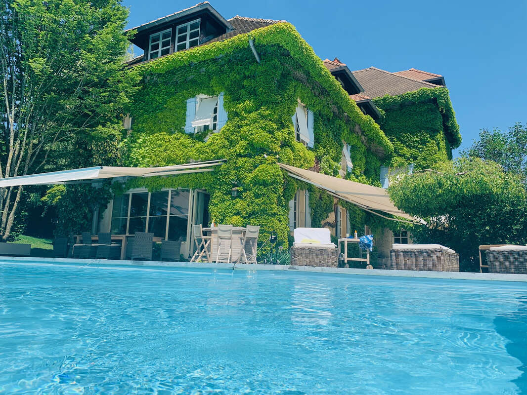 Maison à CHAPEIRY