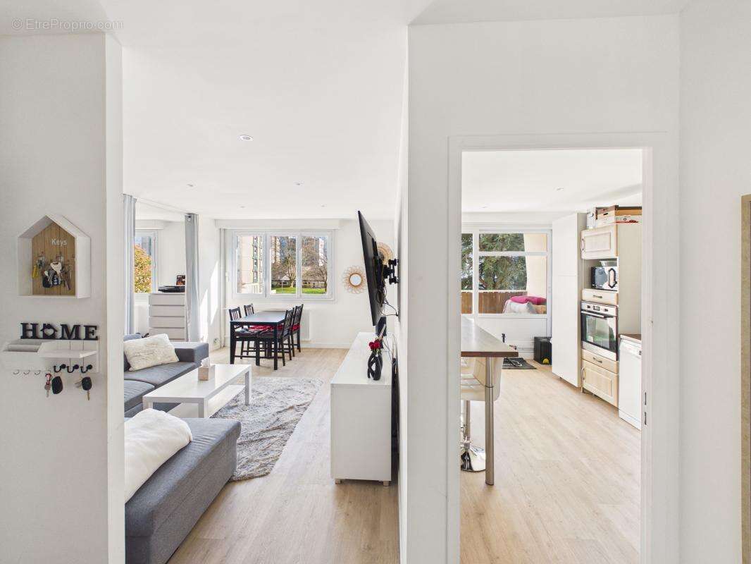 Appartement à COGNIN
