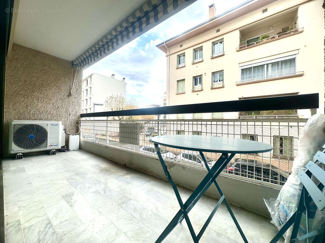 Appartement à SAINT-RAPHAEL