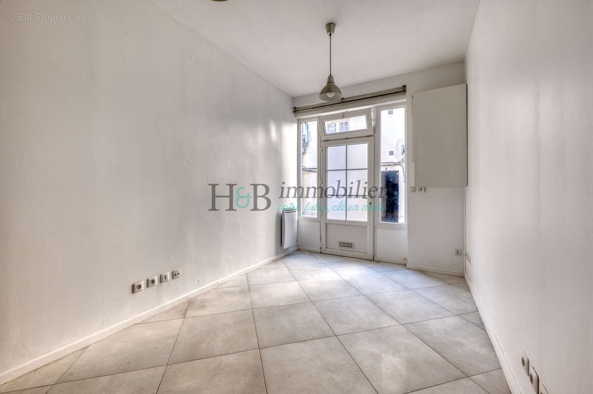Appartement à PARIS-11E