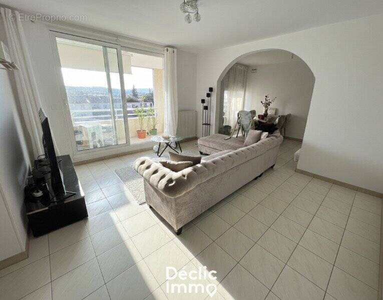 Appartement à SAINT-PIERRE-DES-CORPS