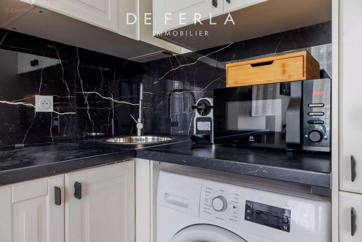 Appartement à PARIS-3E