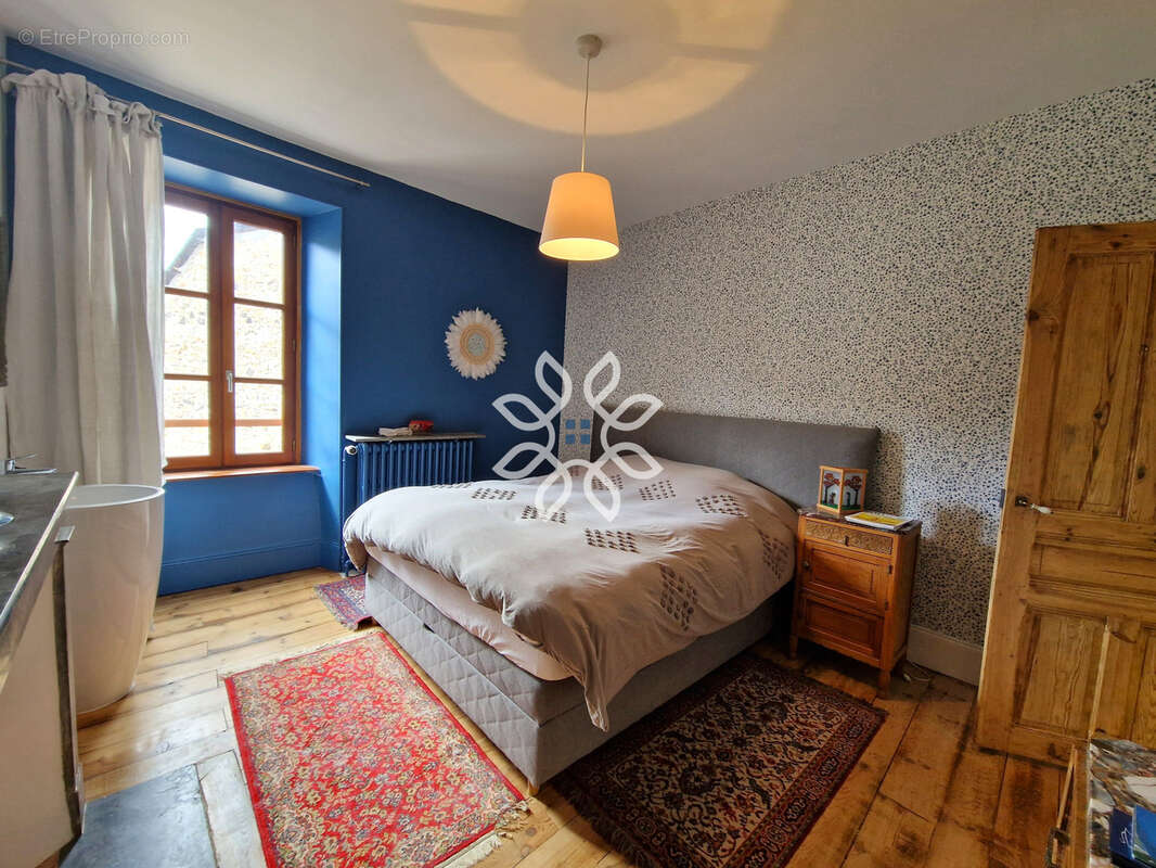 Maison à PEYRUSSE