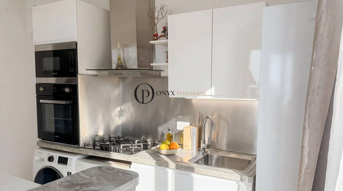Appartement à ROQUEBRUNE-CAP-MARTIN