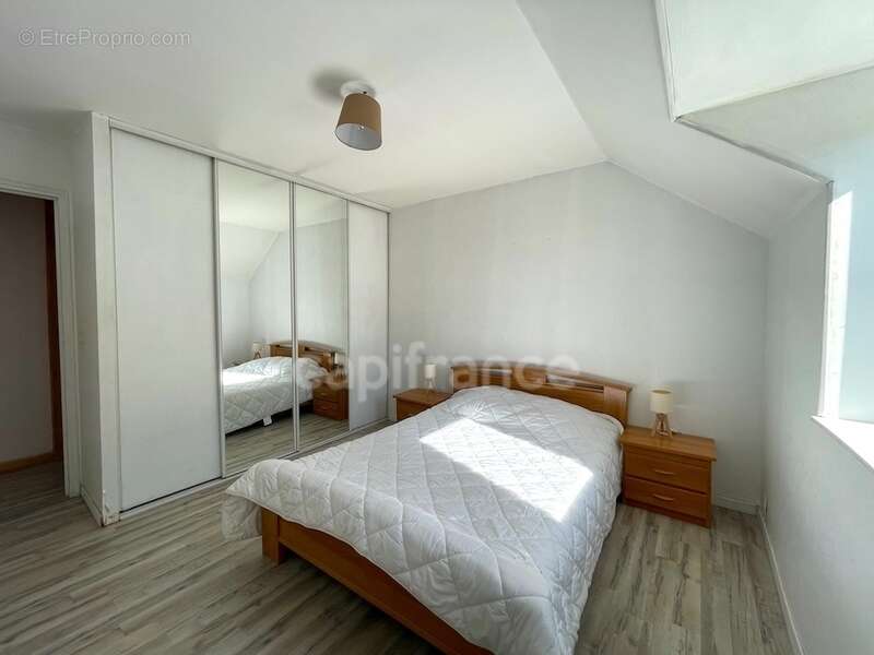 Maison à GRAND-CHAMP