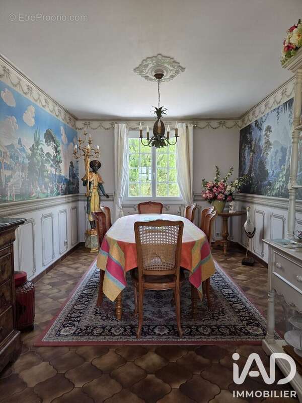 Maison 170 m² à Joue-Les-Tours  - photo 6